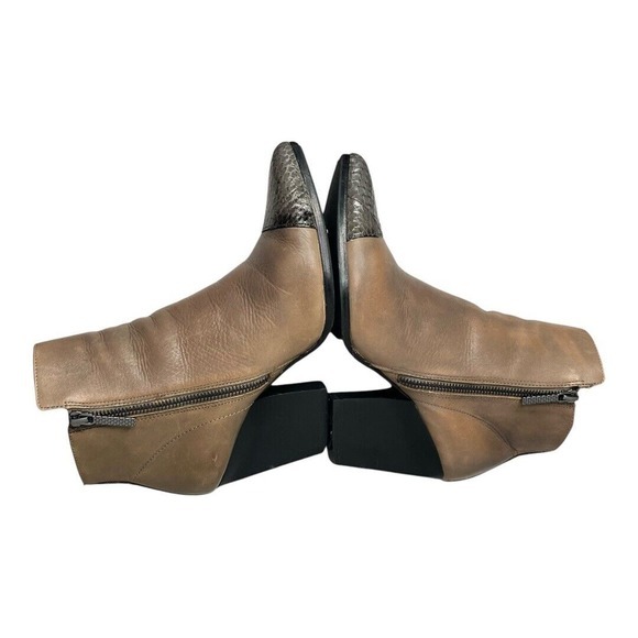 Donald J Pliner "Volt" Leather Snakeskin Pointed Cap Toe‎ Boots Booties Size 8 - Picture 5 of 11